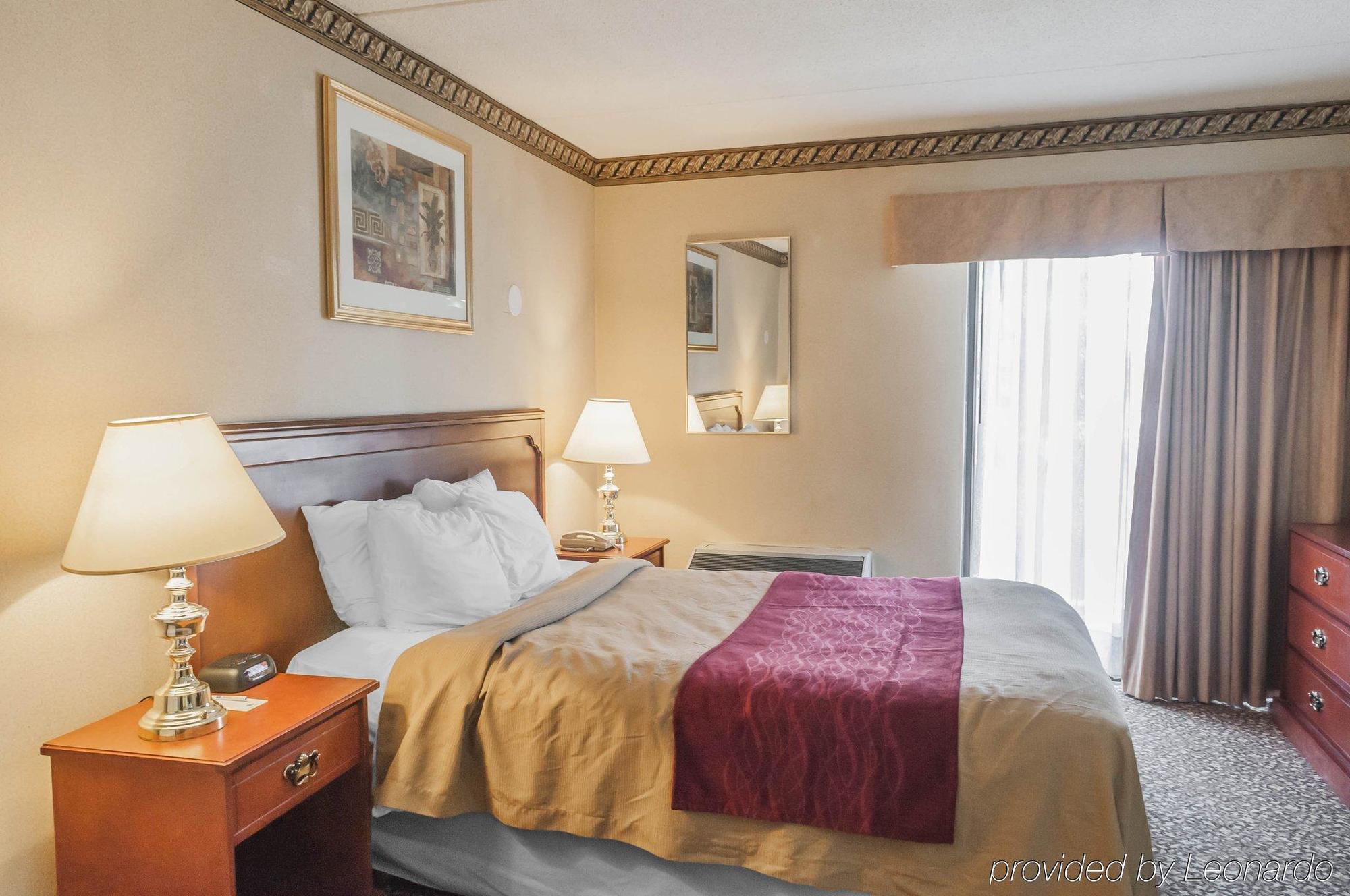 Comfort Inn Meadowvale Mississauga Exterior foto